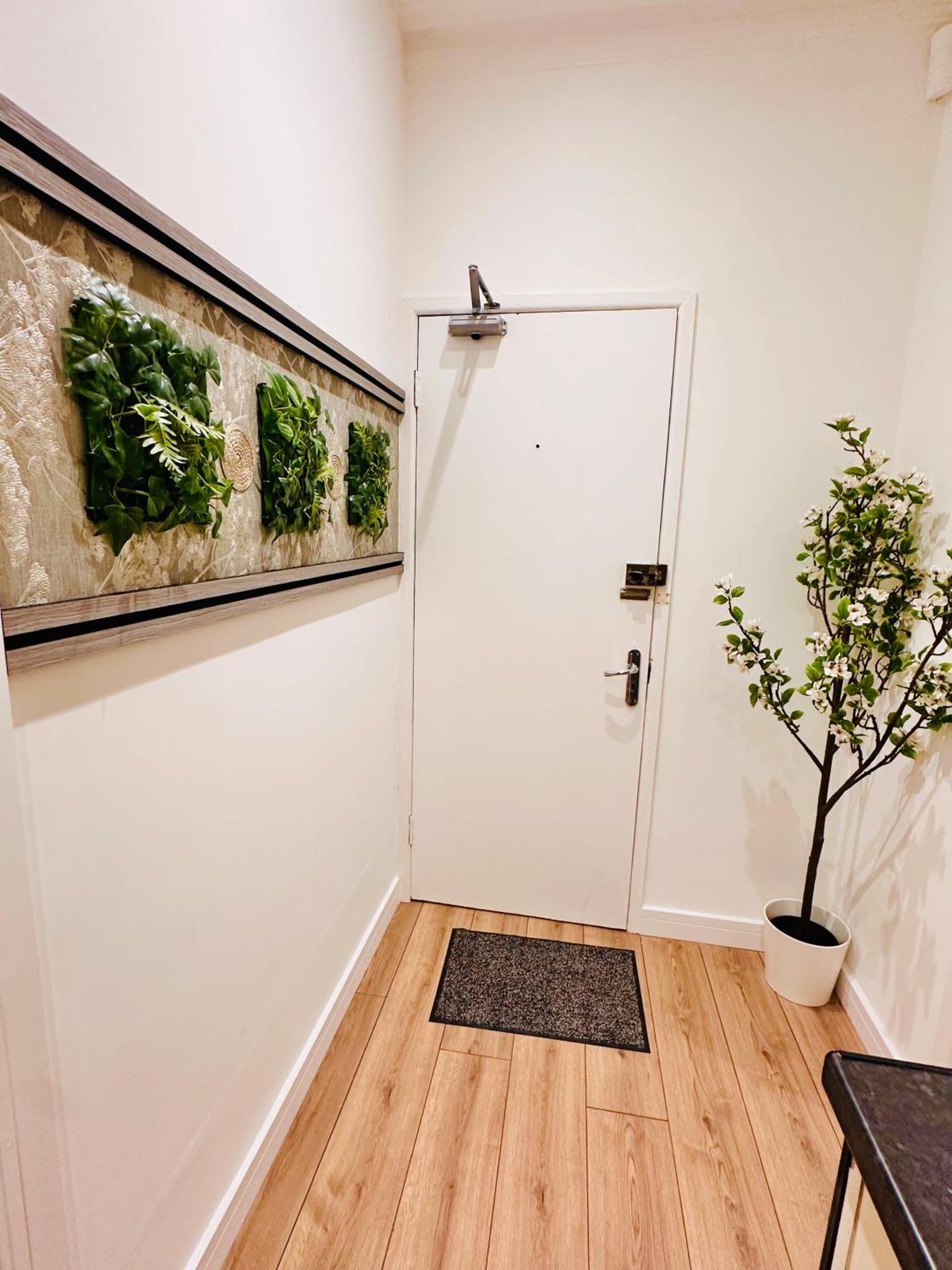 R2 - Elegant Private Room Opposite Queen Elizabeth Hospital - Harborne Birmingham Buitenkant foto