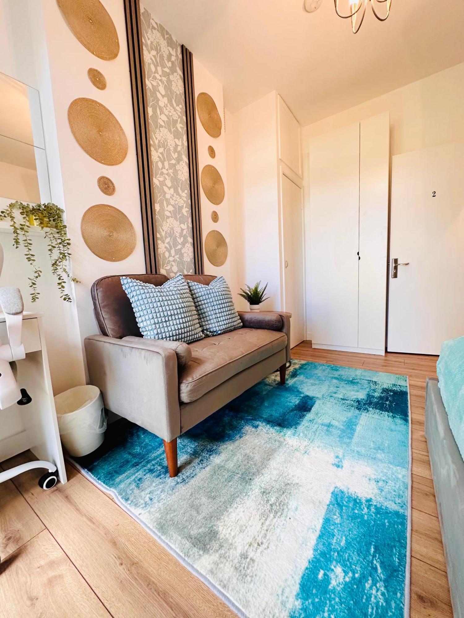 R2 - Elegant Private Room Opposite Queen Elizabeth Hospital - Harborne Birmingham Buitenkant foto