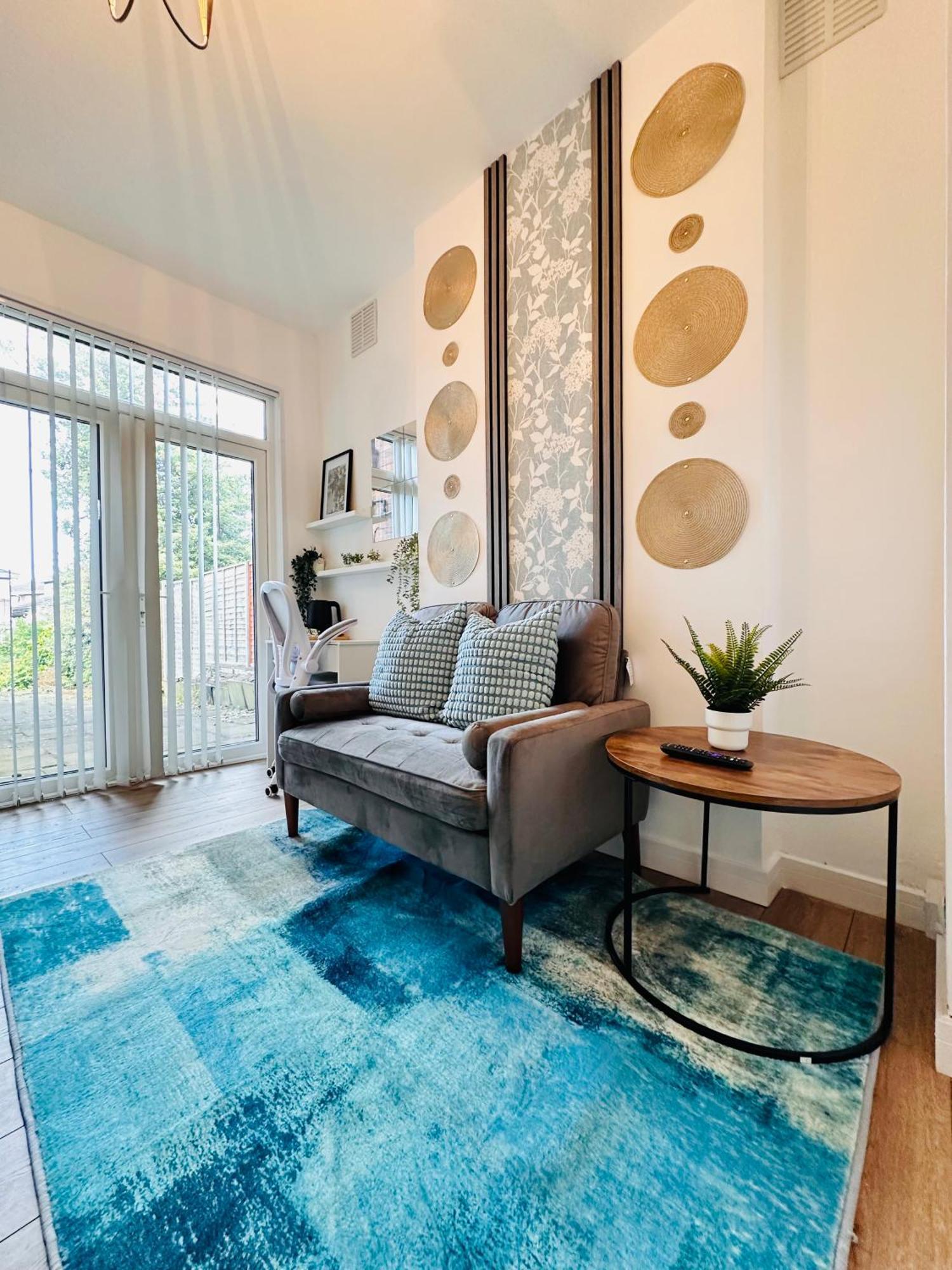R2 - Elegant Private Room Opposite Queen Elizabeth Hospital - Harborne Birmingham Buitenkant foto